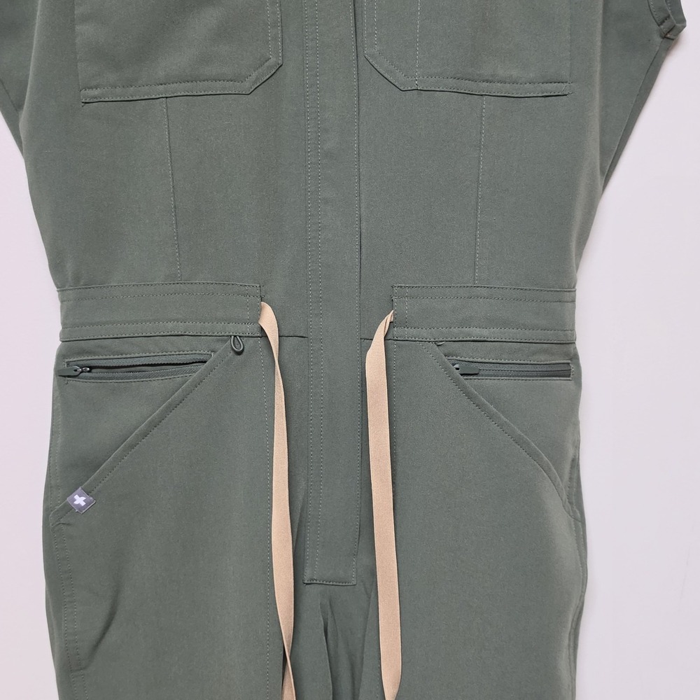FIGS Rafaela Cargo Scrub Jumpsuit 9 Pockets Zip Jogger Moss Green Size XXS - Picture 6 of 12